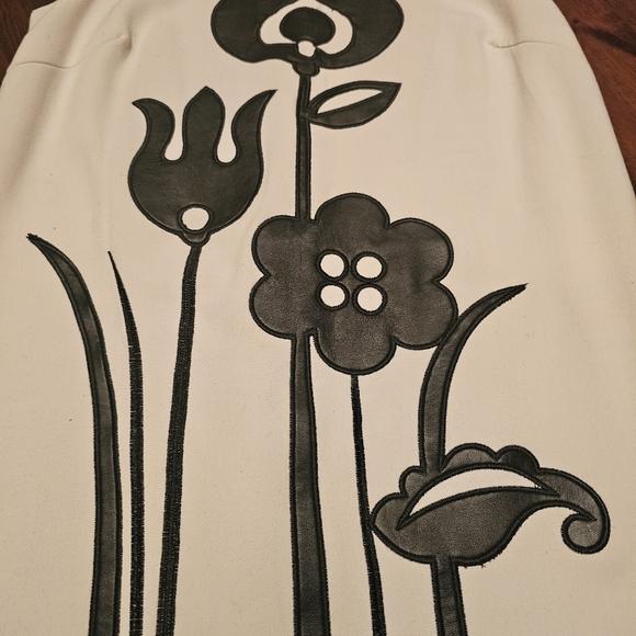 Victoria Beckham for Target shift dress. Very good used condition. Small - Picture 2 of 4